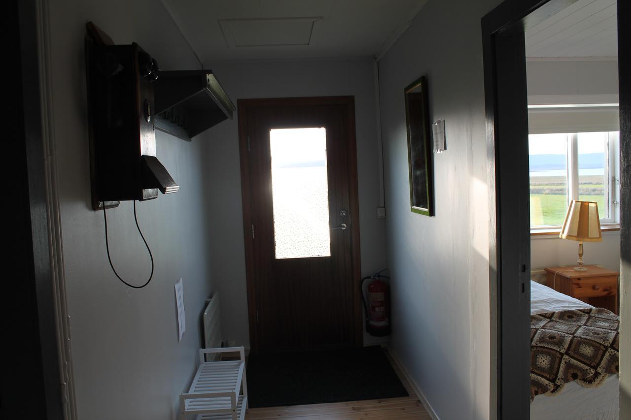 Midhop Guesthouse Thingeyrar Ngoại thất bức ảnh