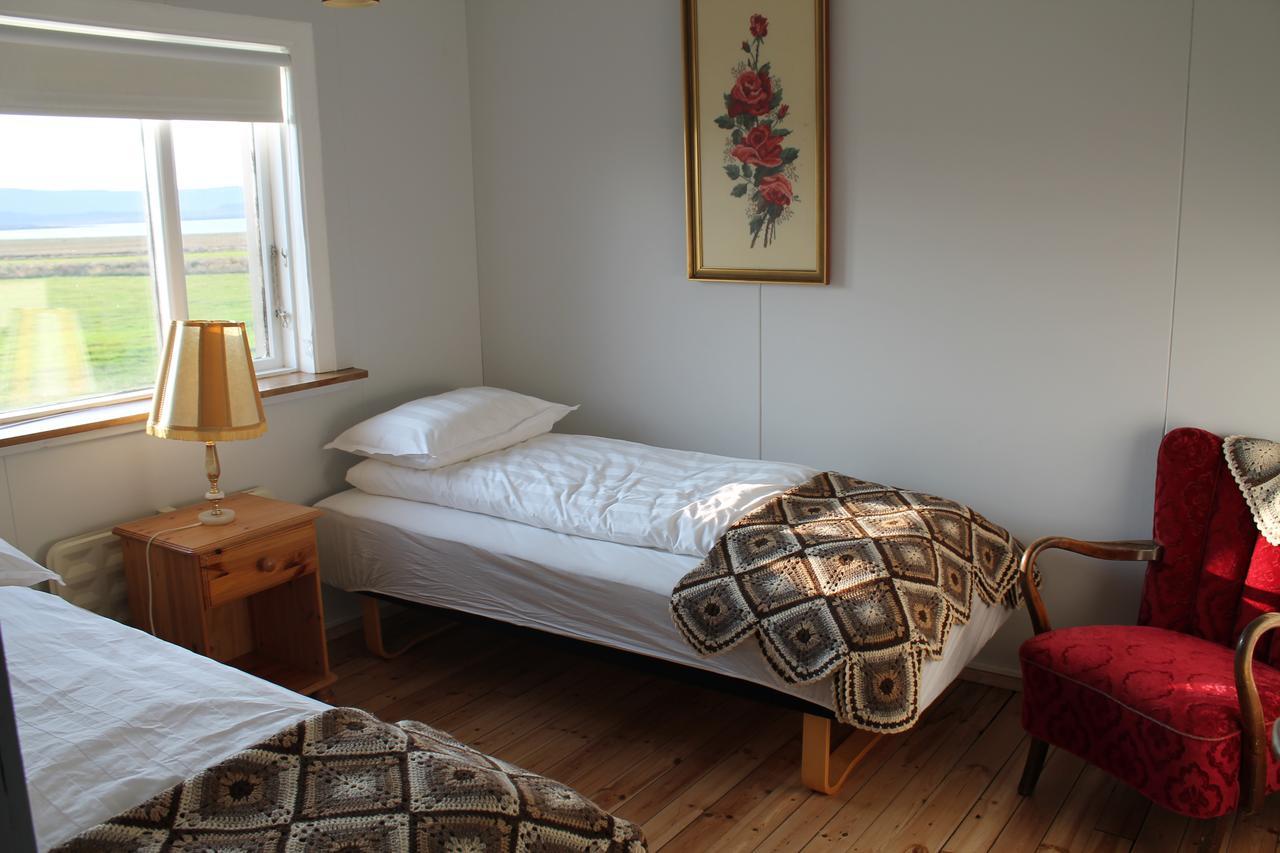 Midhop Guesthouse Thingeyrar Ngoại thất bức ảnh